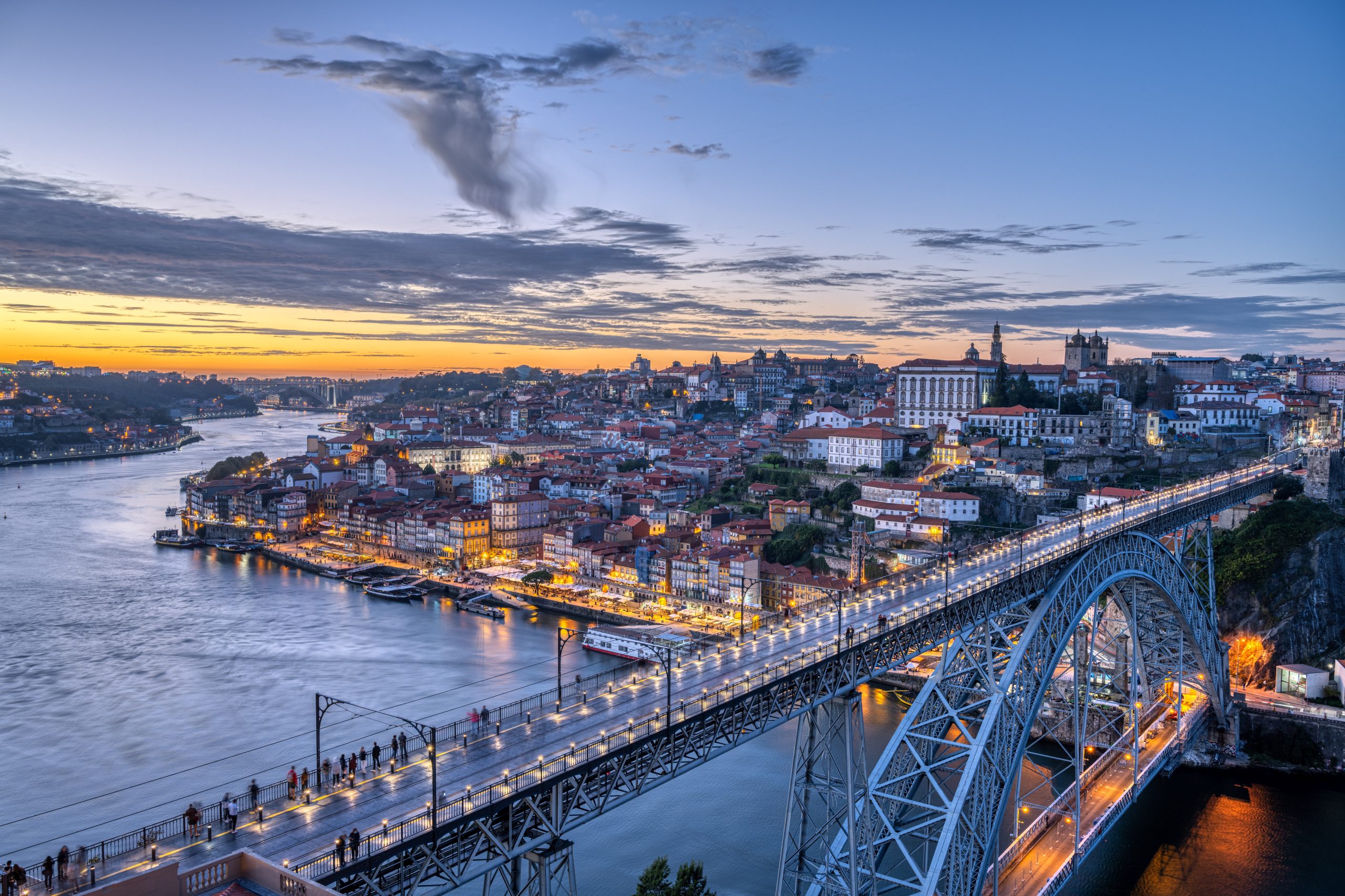 Oporto al atardecer Oporto al atardecer